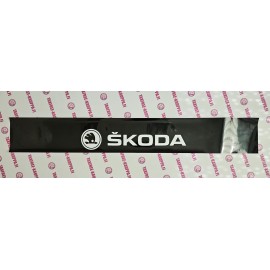 SKODA AURINKOSUOJA
